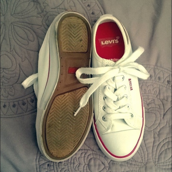 Levi's Shoes - Levi's Womens Shoe 6-6.5